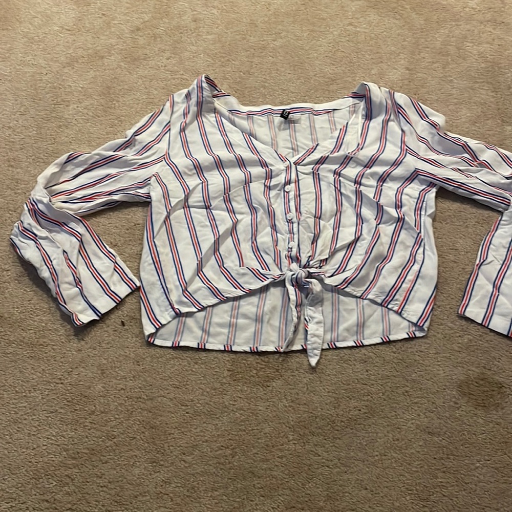 Red white and blue cropped blouse